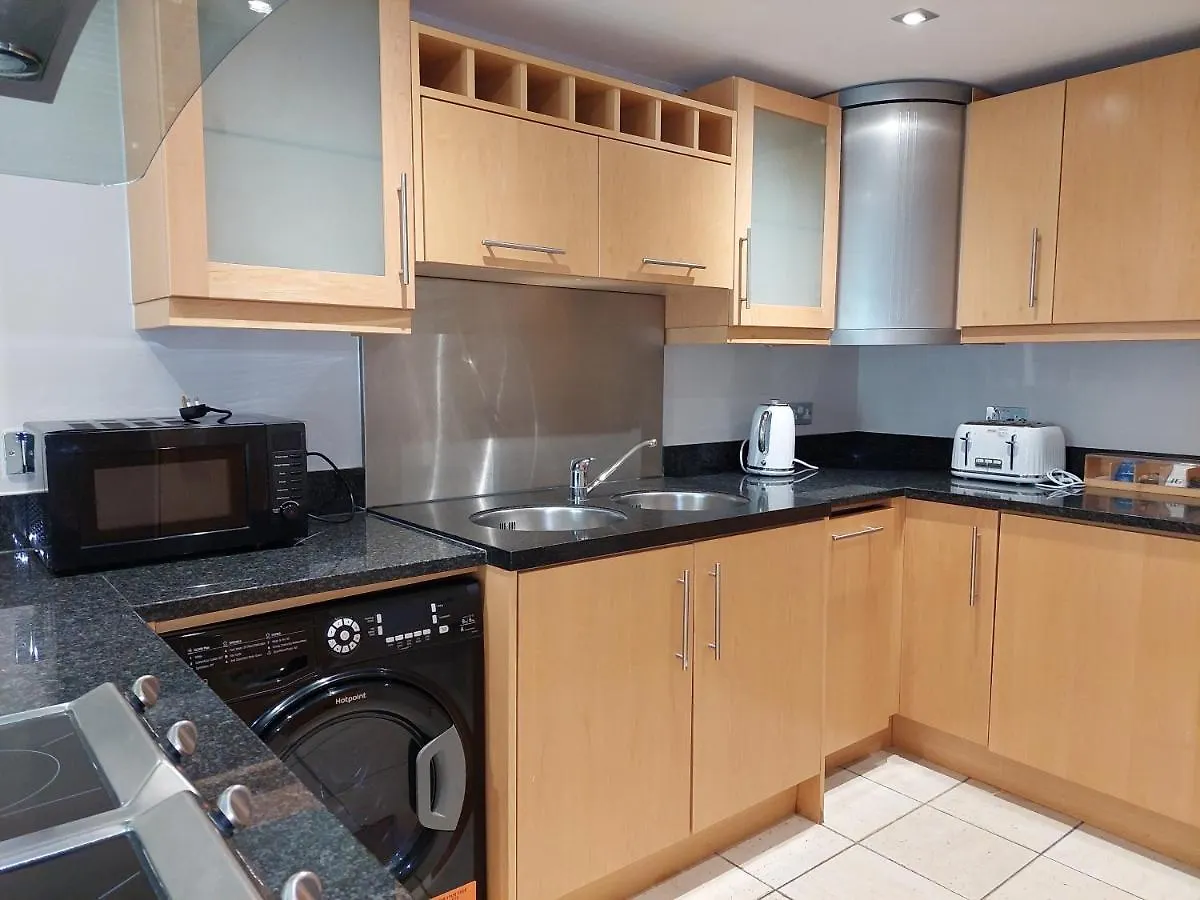 Apartment 1 Bed Suite, Waterside, Canary Wharf London United Kingdom