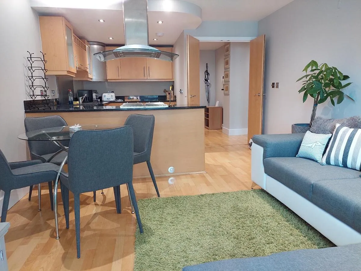 Apartman 1 Bed Suite, Waterside, Canary Wharf London